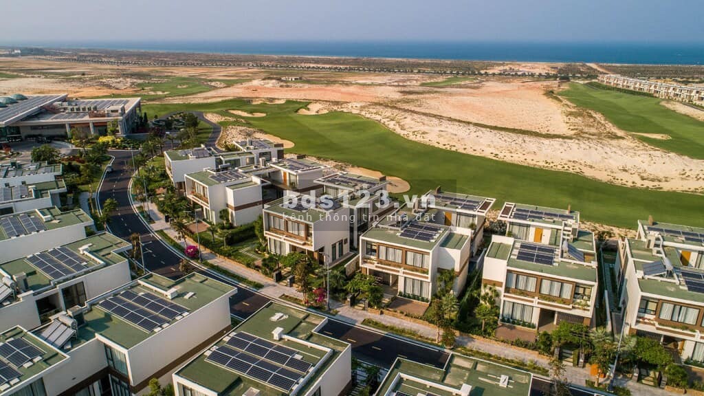 Bán biệt thự Wyndham Cam Ranh 4PN, view golf - Biển giá 27.5 tỷ LH 0917 678 685.