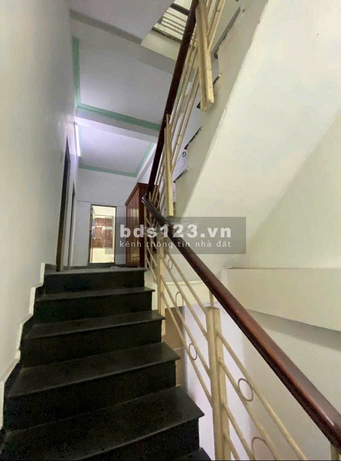 Bán nhà 1 trêt 2 lầu 4PN 2WC hẻm 911/ Quang Trung P14 Gò Vấp
