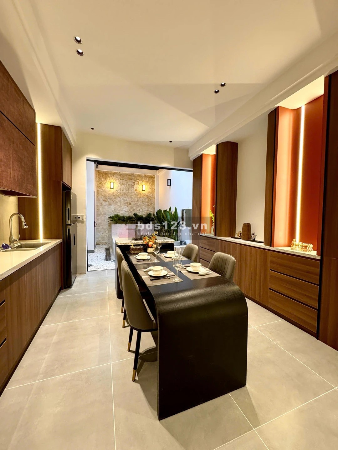 Nhà đẹp 3 tầng Ông Ích Khiêm, Đất đẹp, nở hậu - Giá 5,X…
