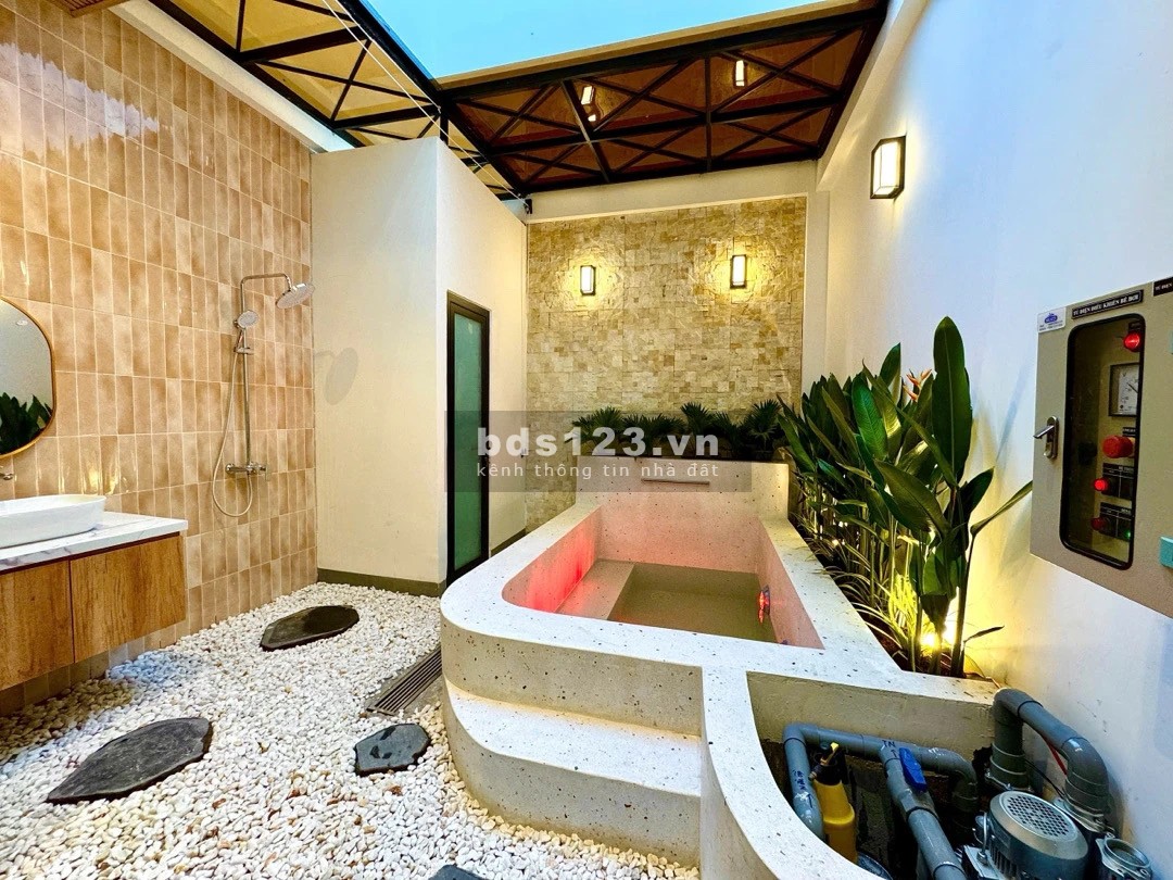 Nhà đẹp 3 tầng Ông Ích Khiêm, Đất đẹp, nở hậu - Giá 5,X…
