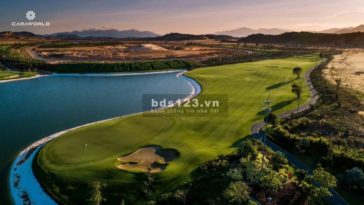 Bán biệt thự Wyndham Cam Ranh 4PN, view golf - Biển giá 27.5 tỷ LH 0917 678 685.