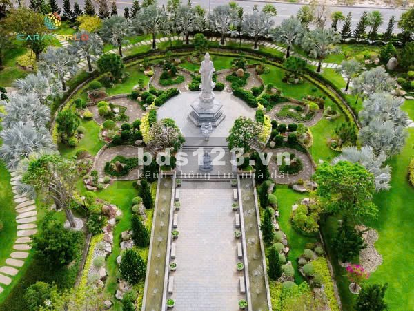 Bán biệt thự Wyndham Cam Ranh 4PN, view golf - Biển giá 27.5 tỷ LH 0917 678 685.