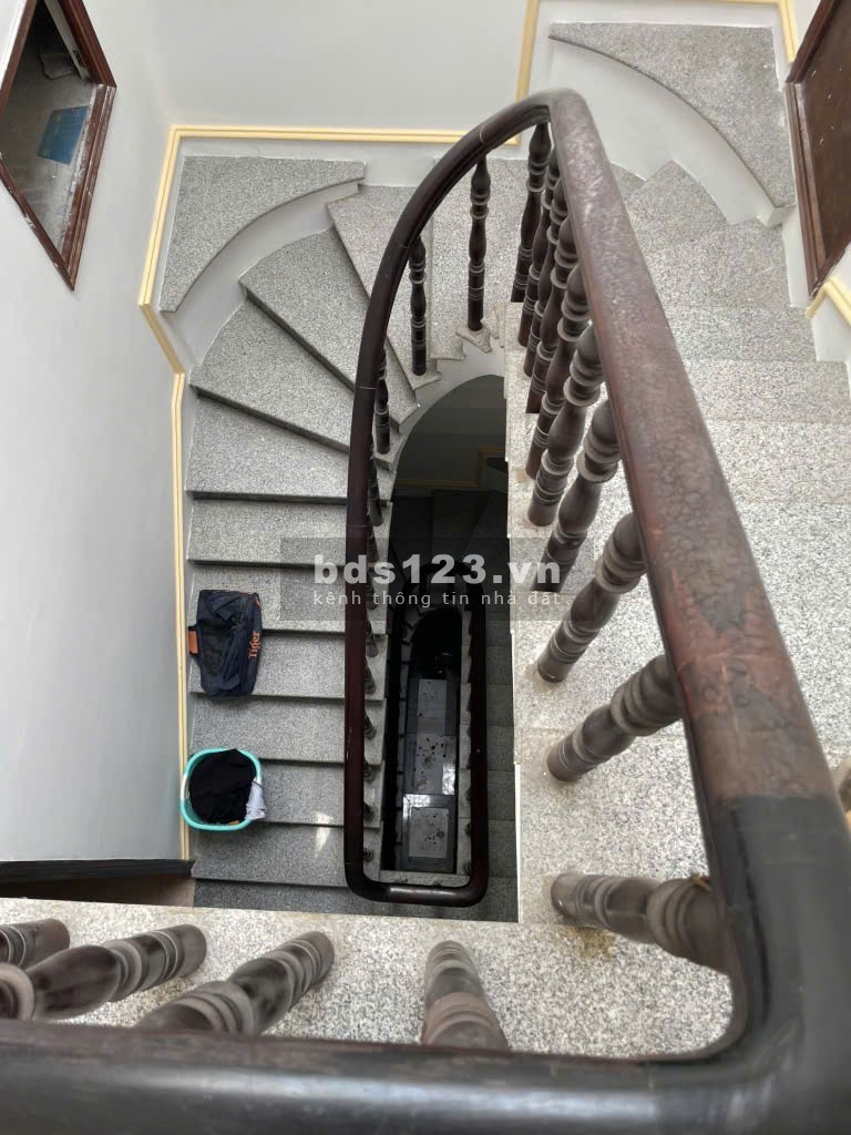 Nhà Thật - Đẹp 4 Tầng - 5PN - Xe Hơi Ngủ Trong Nhà - Hẻm 7M…