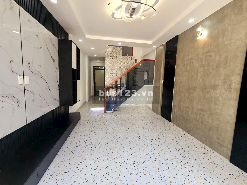 Chủ gấp giảm ngay 200 triệu – Giá còn 6.05 tỷ – Mhà hẻm…