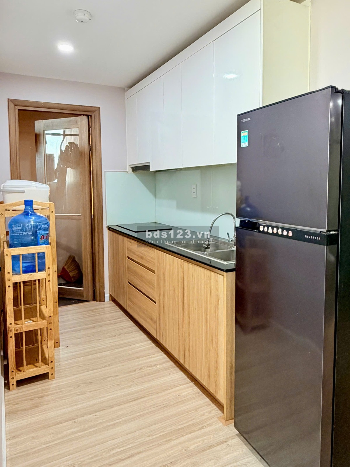 Căn 56m2 (2pn1wc) Imperial Place full nội thất, sổ hồng sẵn