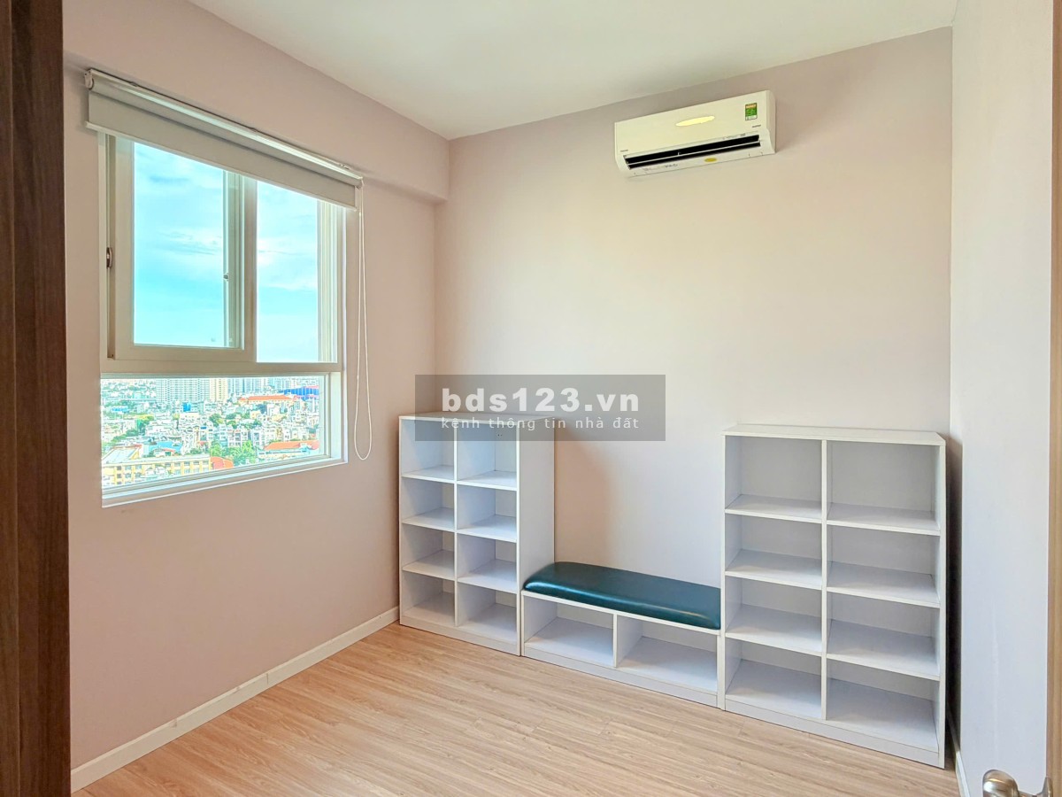 Căn 56m2 (2pn1wc) Imperial Place full nội thất, sổ hồng sẵn
