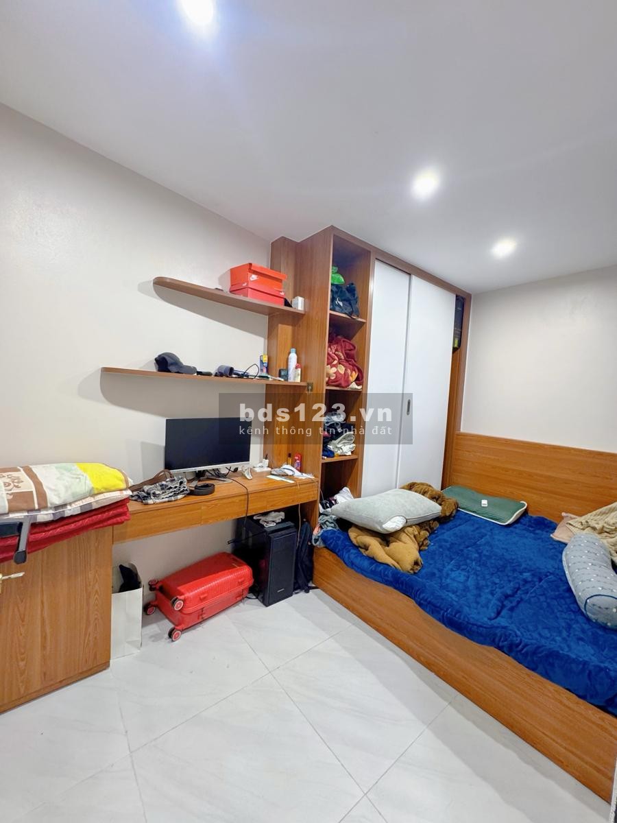 Cực đỉnh Xuân Đỉnh, ngõ to ô tô tránh