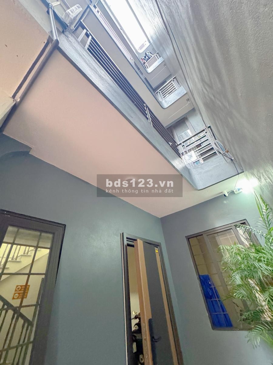 Cực đỉnh Xuân Đỉnh, ngõ to ô tô tránh