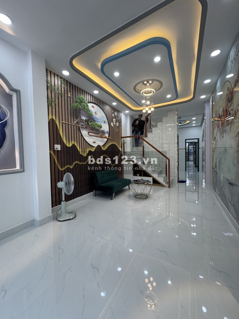 Nhà hiếm đường Bùi Minh Trực – Ra mặt tiền vài bước –…