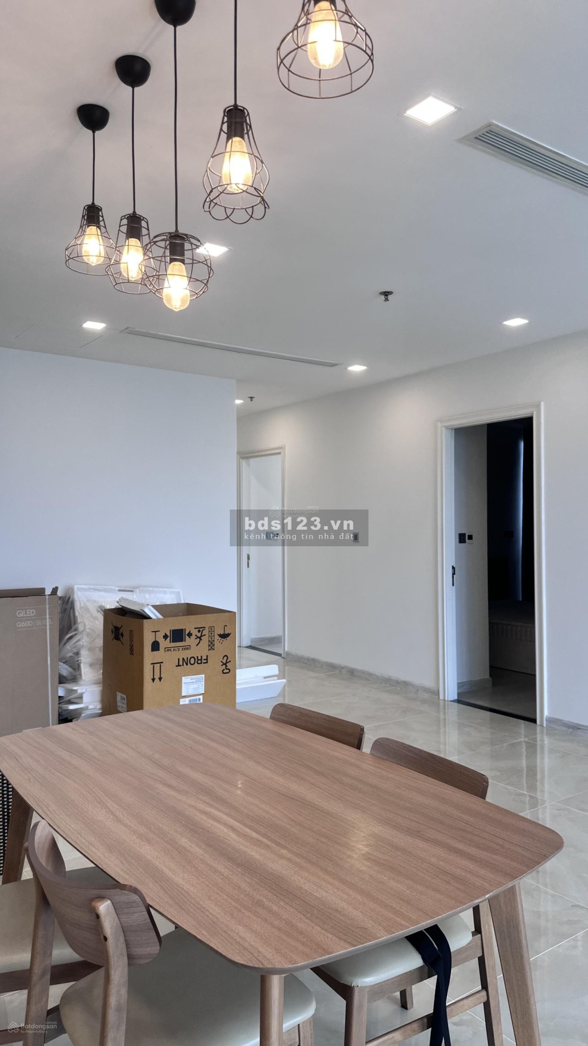 Chính Chủ Bán Nhanh Vinhomes Golden River - 3PN |View Sông 118,5m Full…