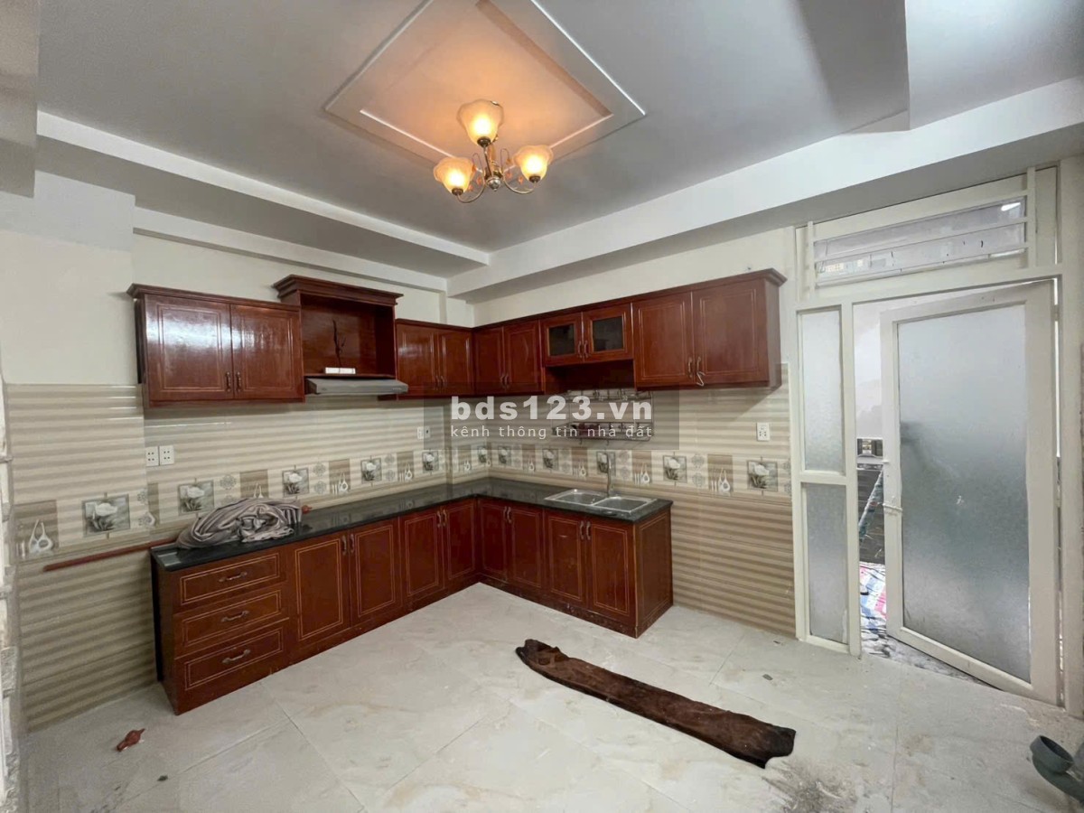 Căn nhà hẻm nhựa 8m diện tích CN 55m2 1 trệt 3 tầng lầu 4…