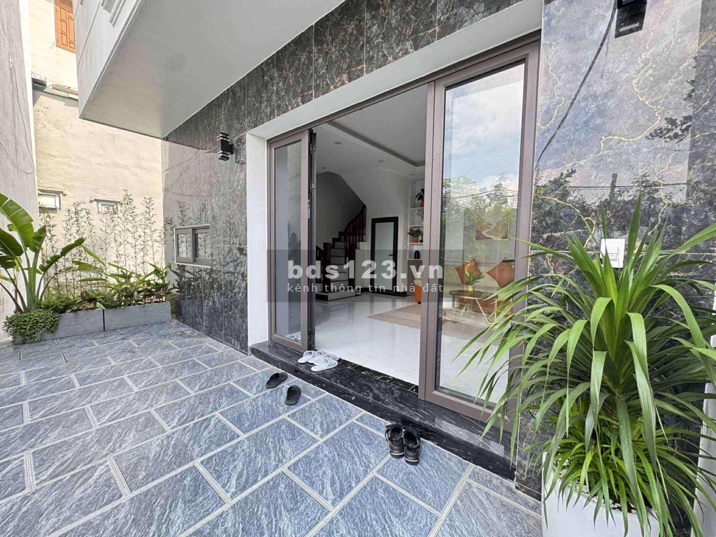 Hiếm - Phúc Lợi - Hàng xóm Vinhomes - Nhà mới - View sen hồ -…