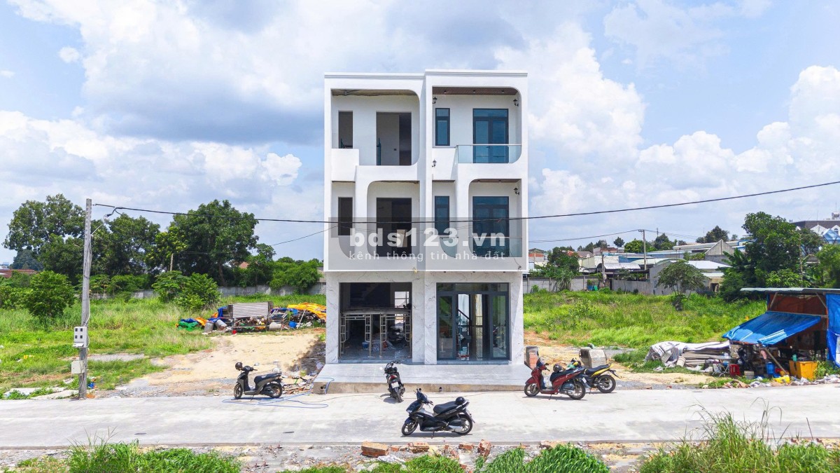 Nhà Mới Đẹp Giữa Lòng Thủ Dầu Một – Full Nội Thất Cao…