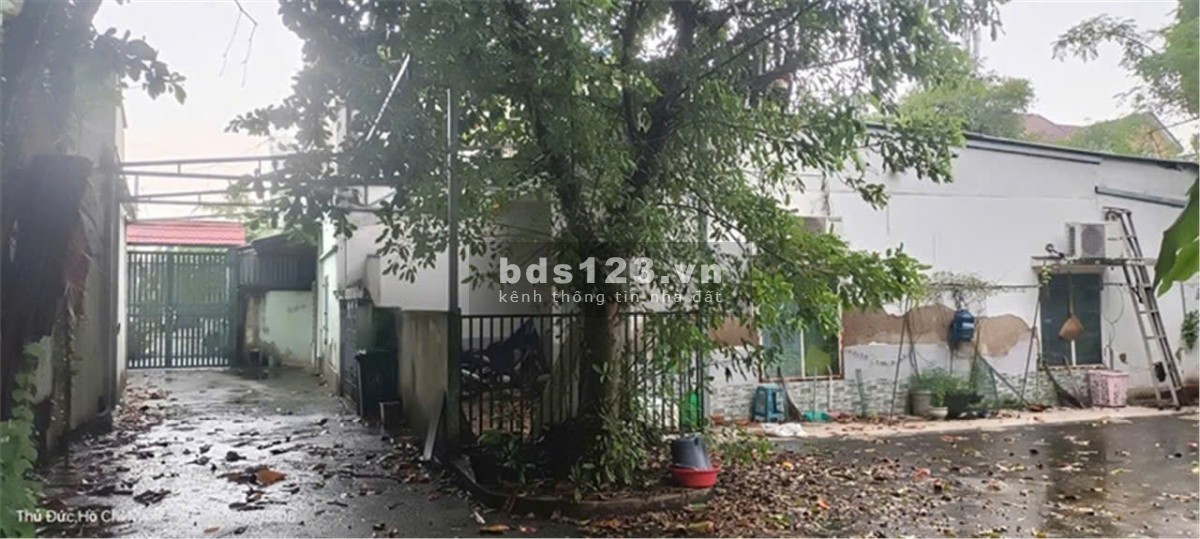 Bán nhà vườn 701m2 vuông vức siêu đẹp ở KDC Hiệp Bình…