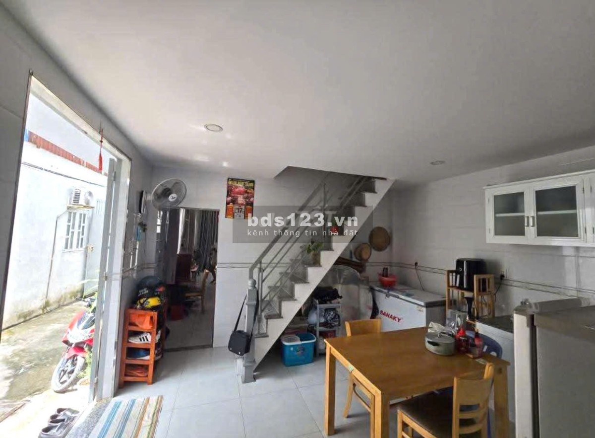 Bán nhà mới đẹp 1 lầu 2PN hẻm 61 Phạm Hùng Bình Chánh