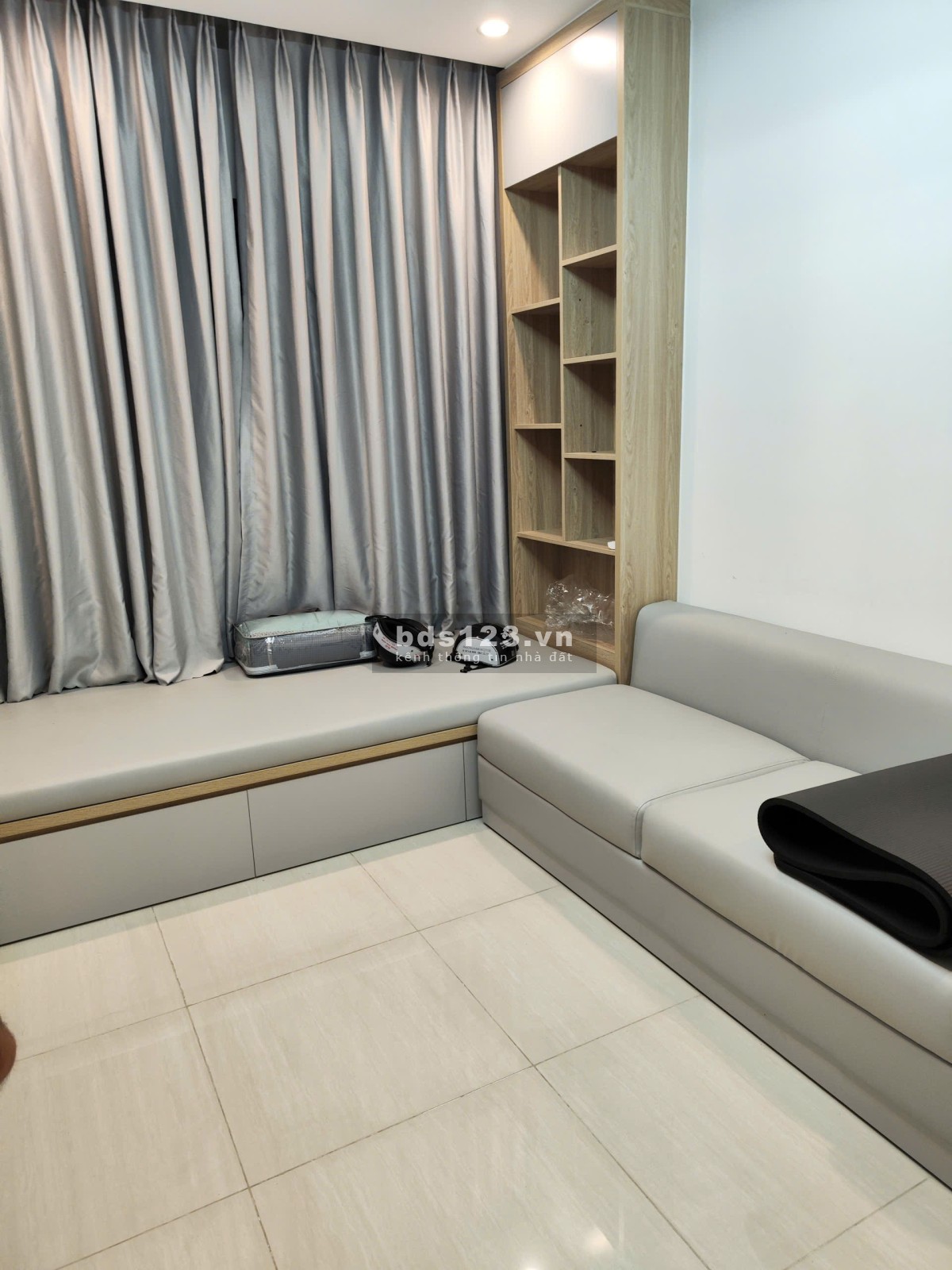 Bán nhanh căn hộ 3PN 2WC, DT 81m2, giá 3,6 tỷ, hướng Đông Nam,…