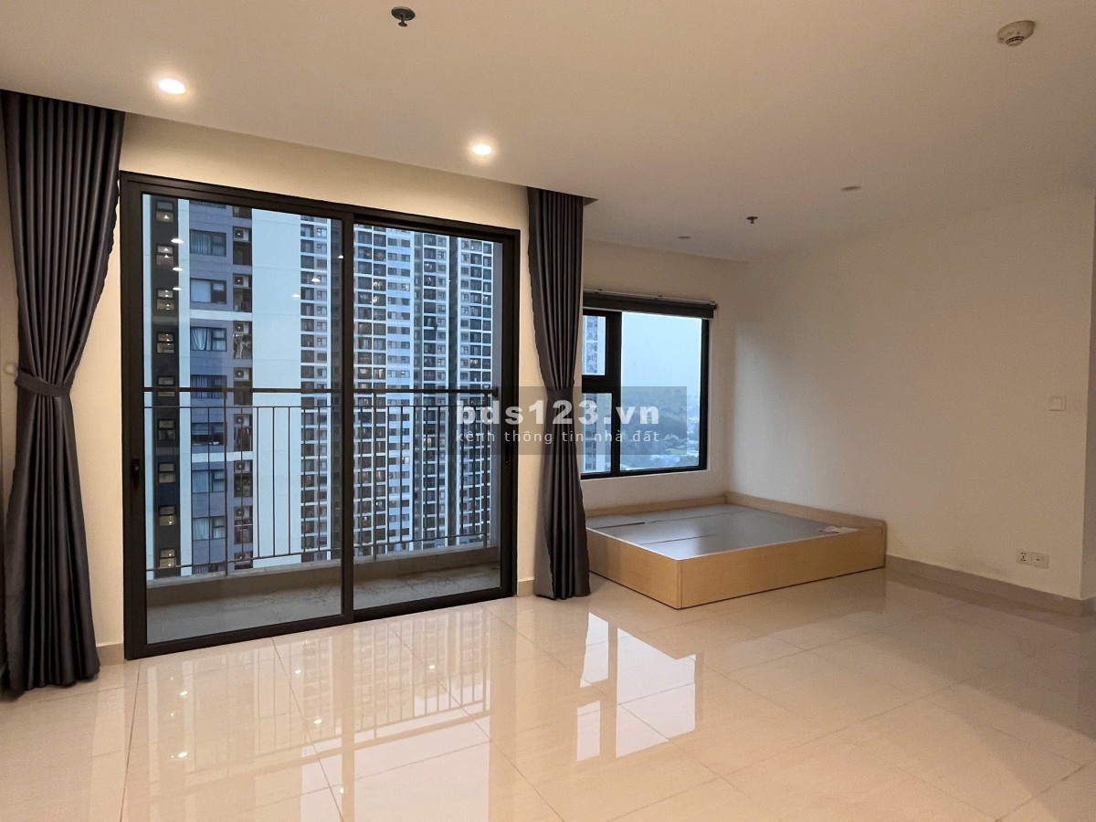 Bán nhanh căn hộ 2PN+ 70m2, giá 3,2 tỷ, BTP Vinhomes Grand Park, Long Bình, TP Thủ Đức, TPHCM.