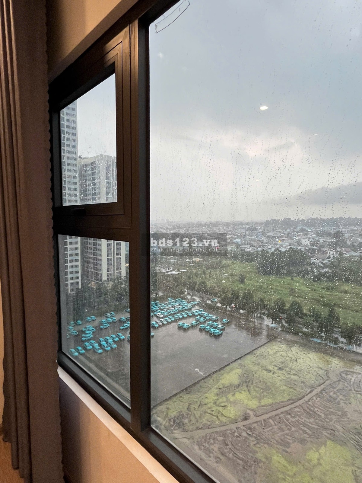 Bán nhanh căn hộ 2PN+ 70m2, giá 3,2 tỷ, BTP Vinhomes Grand Park, Long Bình, TP Thủ Đức, TPHCM.
