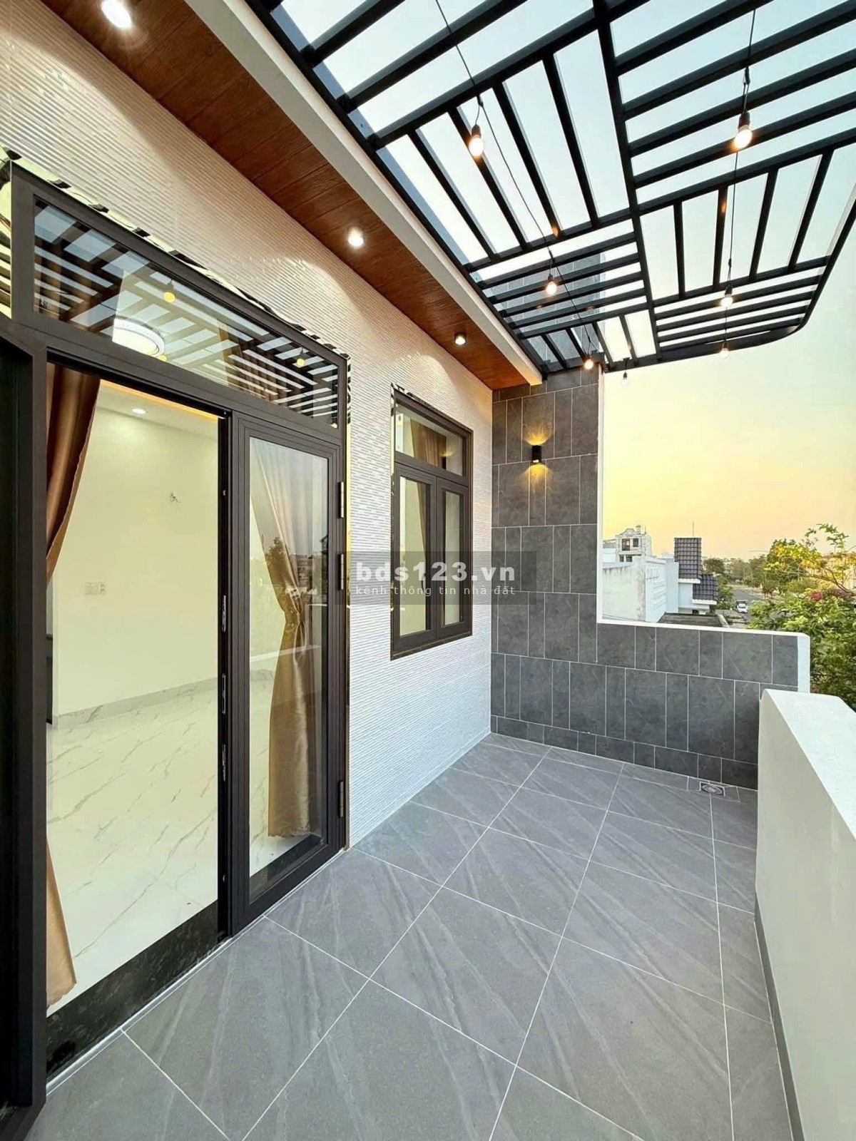 Nhà Đẹp Hoàn Thiện 100% – Sổ Hồng Riêng, Trung Tâm Thủ…