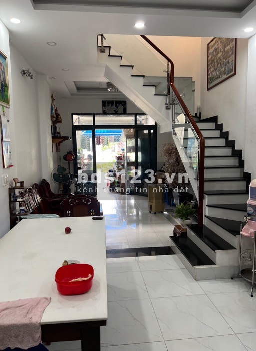 Bán 3 tầng 70m2 Kinh Doanh Ngay Nút Giao Vành Đai 3 - Cao Tốc, Q9.…