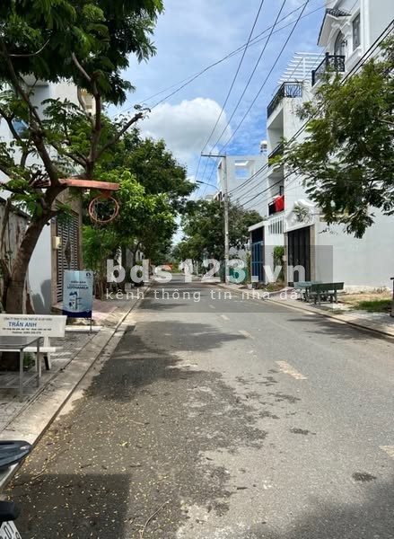 Bán 3 tầng 70m2 Kinh Doanh Ngay Nút Giao Vành Đai 3 - Cao Tốc, Q9.…