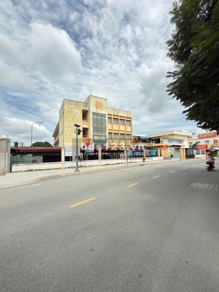 Bán đất, kho, xưởng 100.2m2 tại Đường số 9, Phường An Phú…