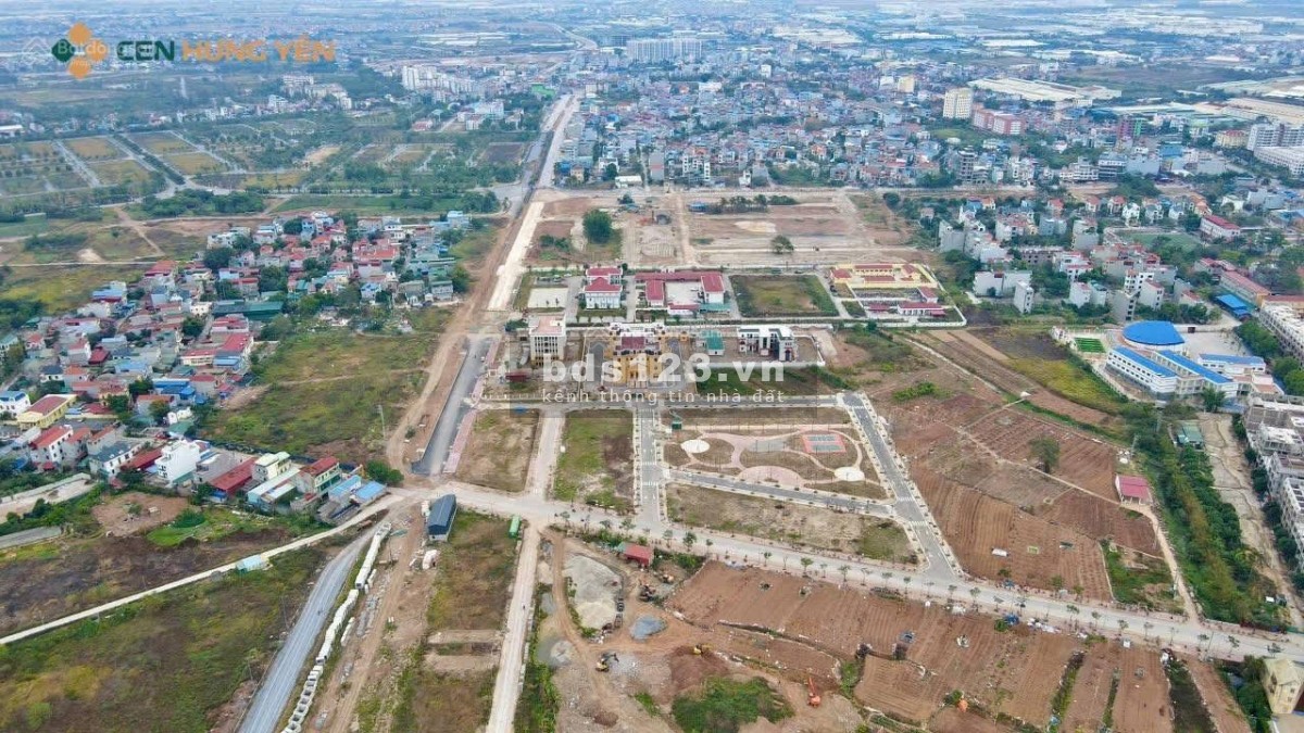 Đất đấu giá cạnh lô góc 2 mặt tmặt đường 42m trục…