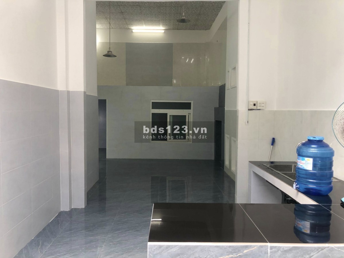 Nhà mới đẹp vị trí trung tâm Cái Răng, gần đại học Tây…