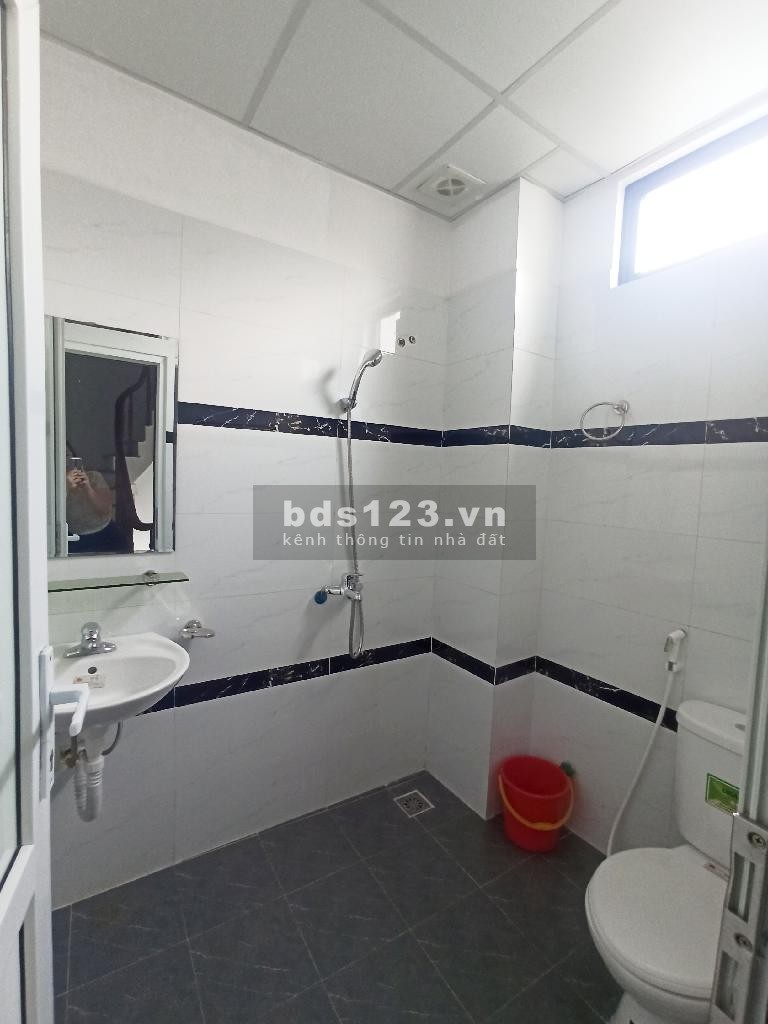 Nhà đẹp sẵn ở - Lô góc - 5m ô tô tránh