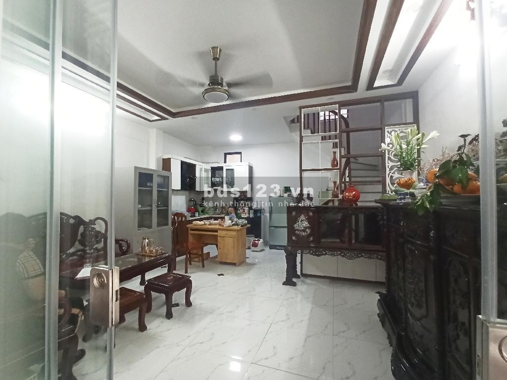 Nhà đẹp sẵn ở - Lô góc - 5m ô tô tránh
