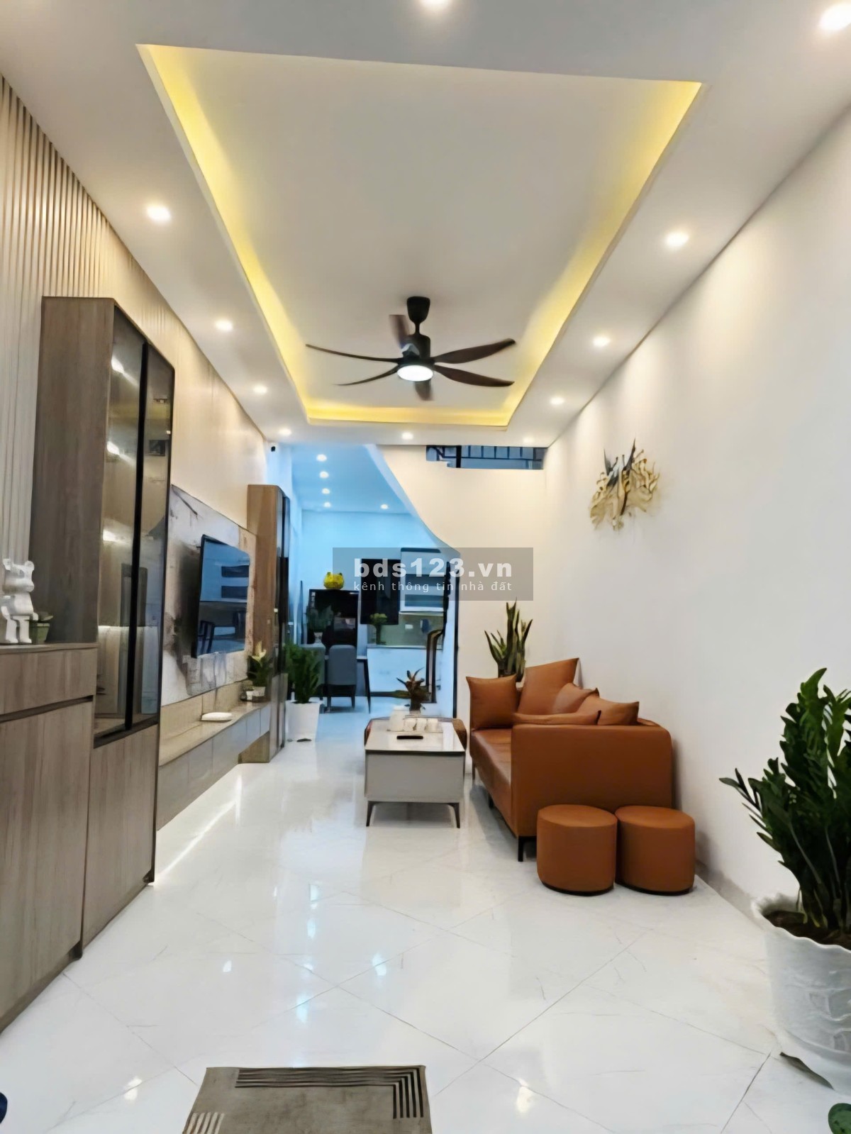 Cực hiếm nhà đẹp Đội Cấn ngõ thông ô tô đỗ cổng mặt…