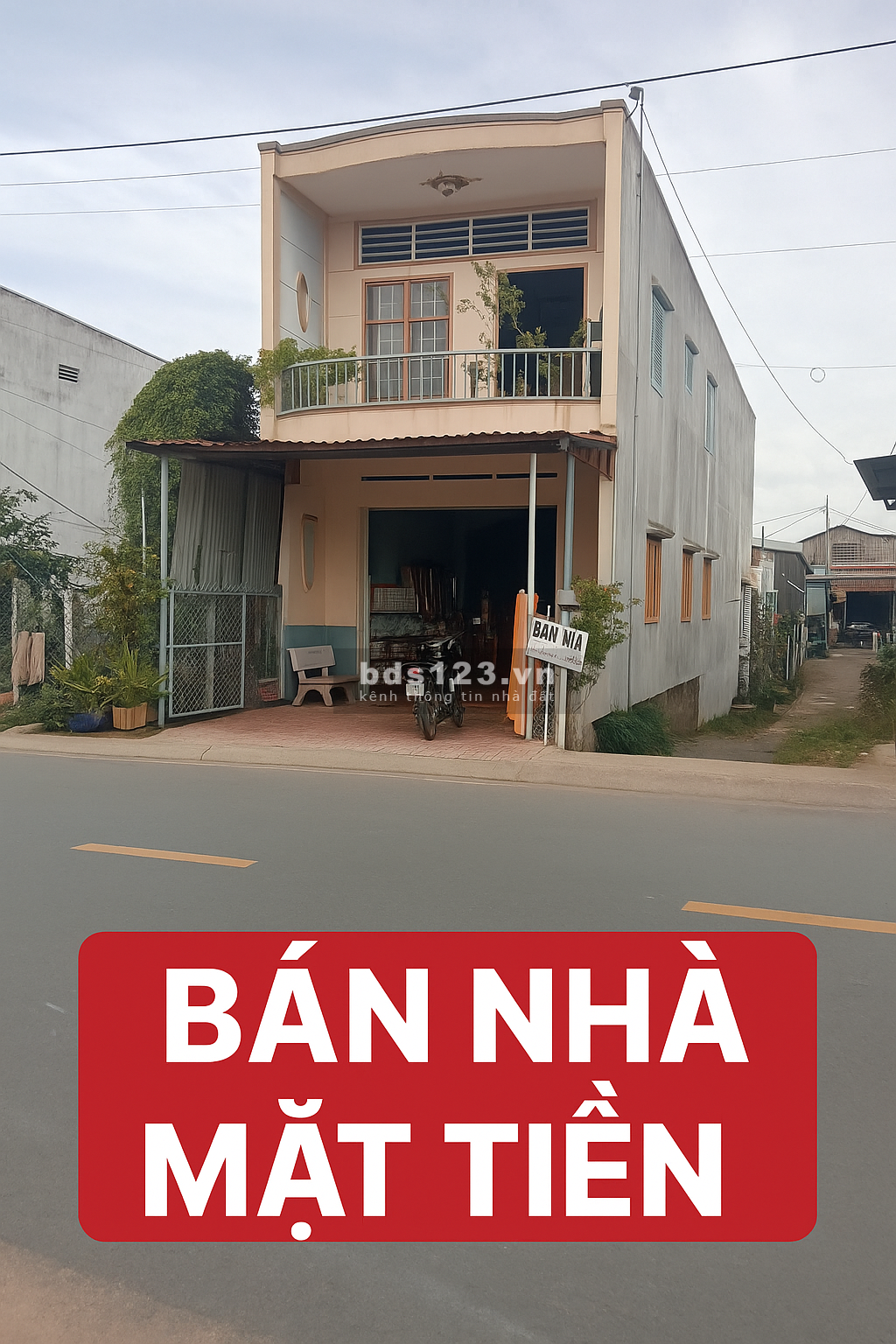 Bán nhà mặt phố. Gia Tốt ở phường Tân Châu tỉnh An Giang. Duong lớn thuận lợi mua bán và kinh doanh