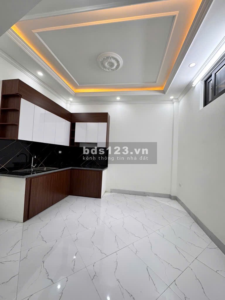 Chỉ 8 tỷ, nhà mới, đẹp ngay đầu ngõ Đường Miếu Đầm !!!!!!