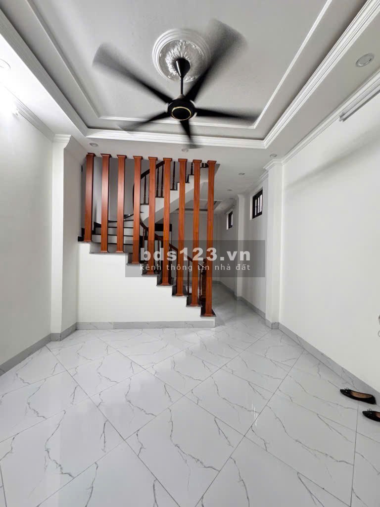 Chỉ 8 tỷ, nhà mới, đẹp ngay đầu ngõ Đường Miếu Đầm !!!!!!