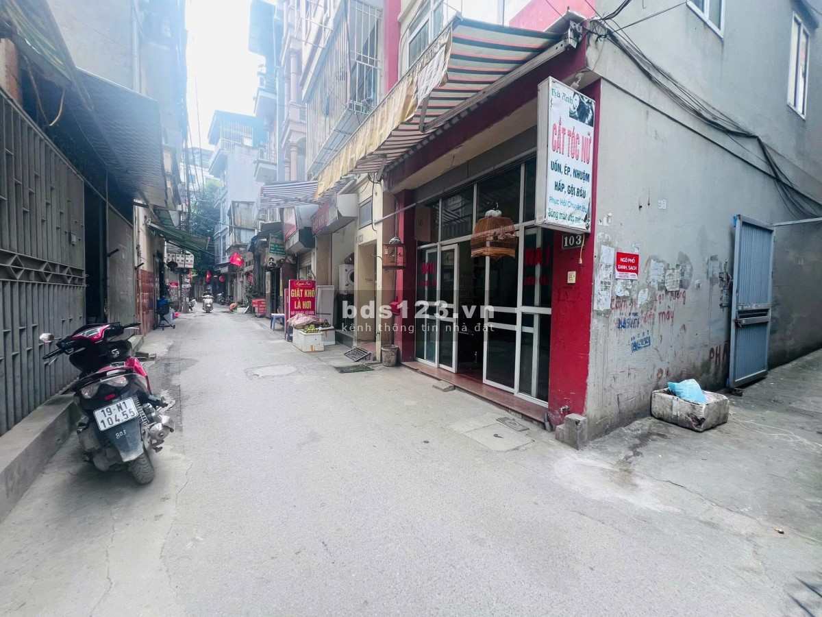 Bán nhà Mễ trì thượng 32m2, 4 tầng, mặt tiền 4,5m