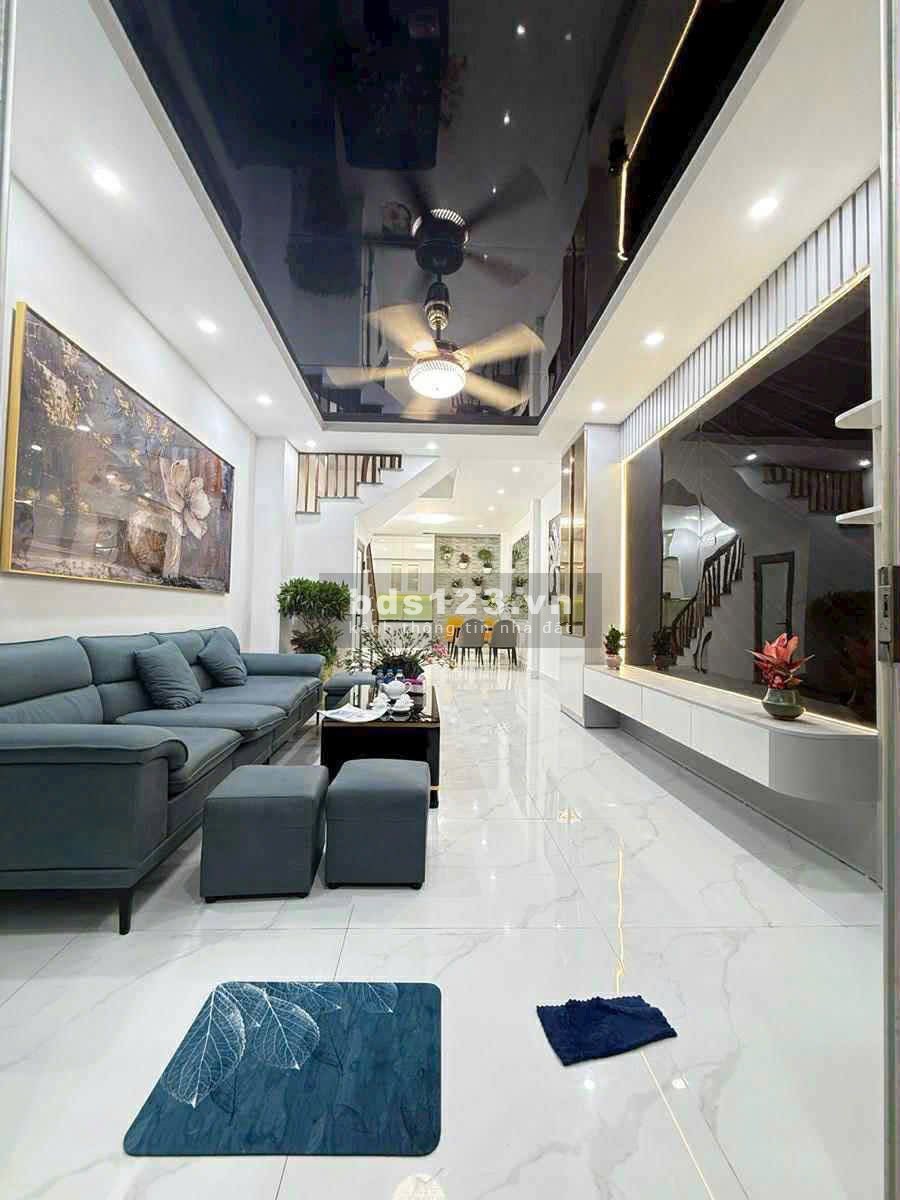 Bán nhà Việt Hưng 45m2 - ngõ nông, gần ô tô thông, không quy…