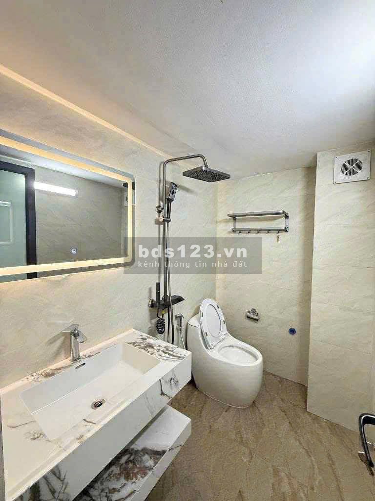 Bán nhà Việt Hưng 45m2 - ngõ nông, gần ô tô thông, không quy…