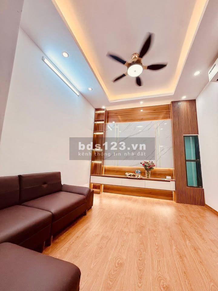 Bán Nhà Riêng, Việt Hưng, Long Biên, Hà Nội, 5,5 tỷ, 35 m2 chỉ…