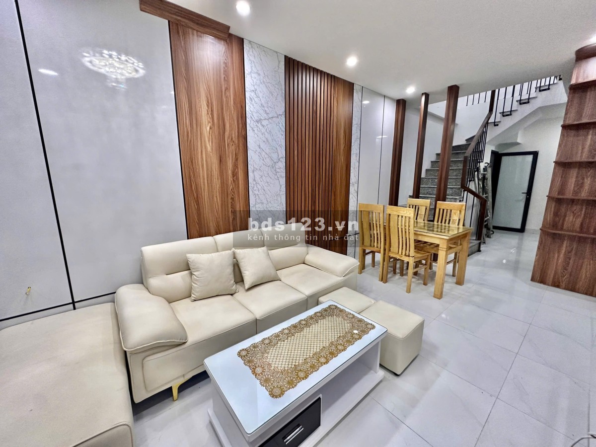 Lõi Gia Thuỵ, Nhà dân xây, Full nội thất, Ngõ thông các ngả,…