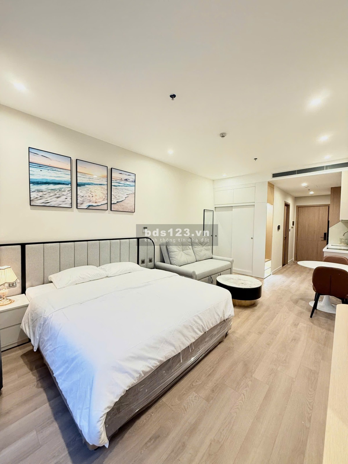 Bán căn studio Icon40 Hạ Long – Full nội thất mới tinh, view…