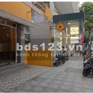 Mặt bằng xịn – Giá mềm – Ngay ngã ba Bàn Cờ, Quận 10!