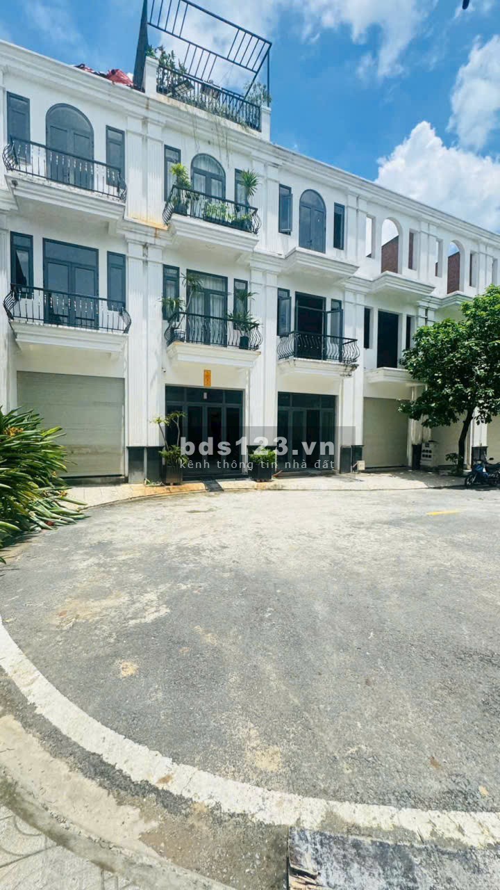 Bán Nhà Phố P.Tân Khánh TP.HCM - 4PN, 3WC - Miếu Ông Cù vào 500M