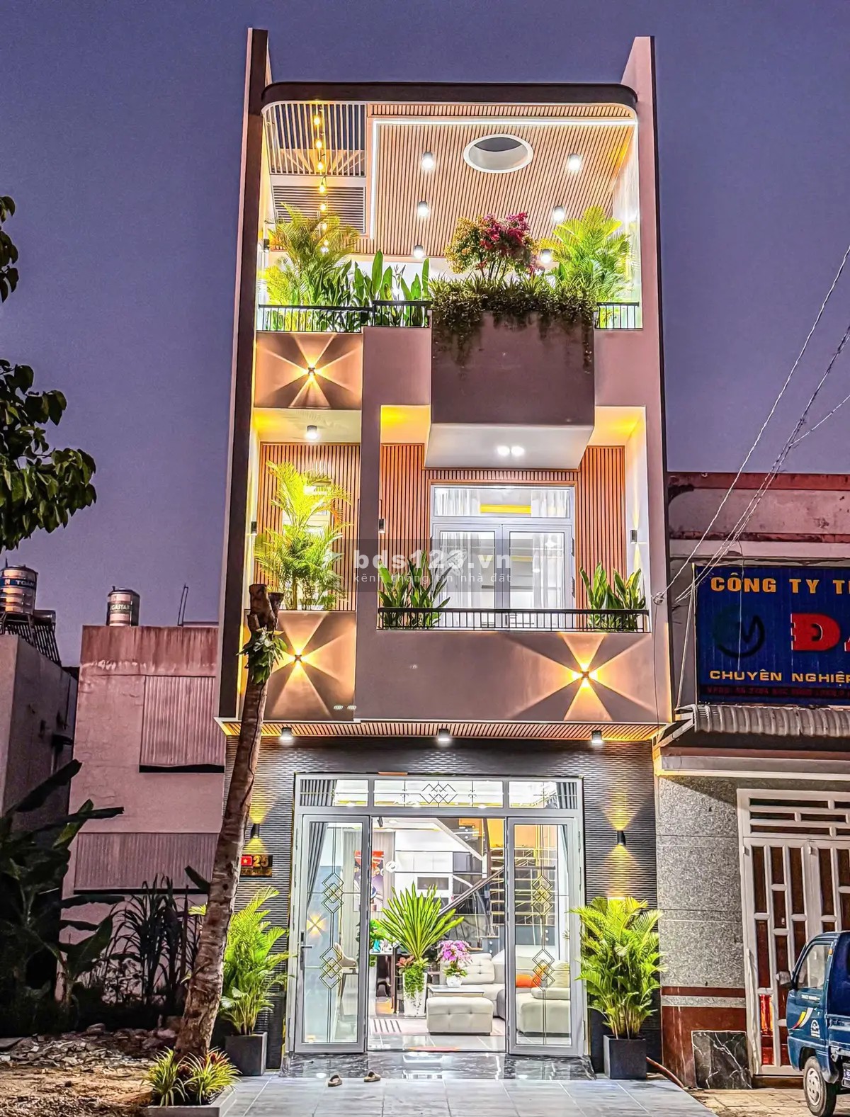 Chỉ Hơn 2 Tỷ Sở Hữu Ngay Căn Nhà Mặt Tiền Mới Xây Tại…