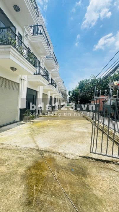 Bán Nhà Phố P.Tân Khánh TP.HCM - 4PN, 3WC - Miếu Ông Cù vào 500M