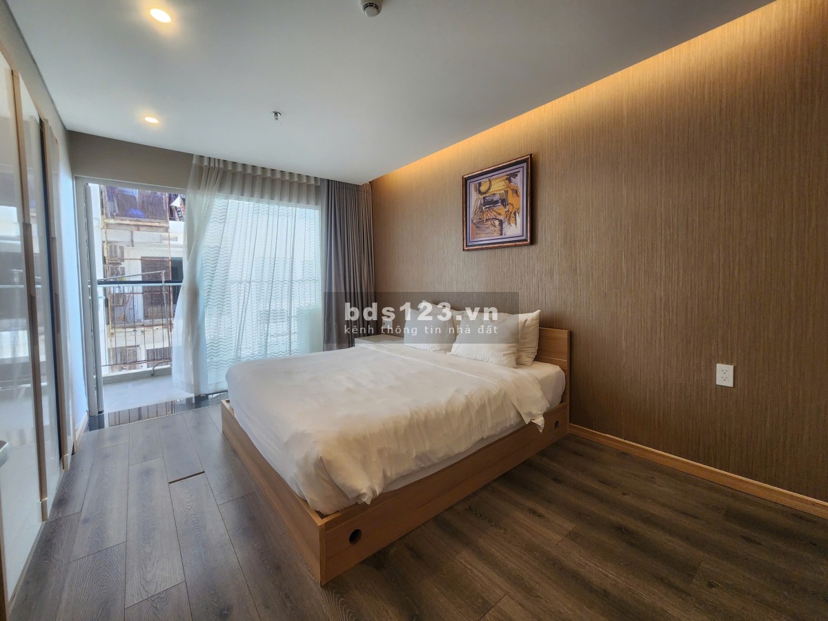 Cho thuê căn hộ 3 phòng ngủ – View phố – Full nội thất – Giá chỉ 18 triệu/tháng