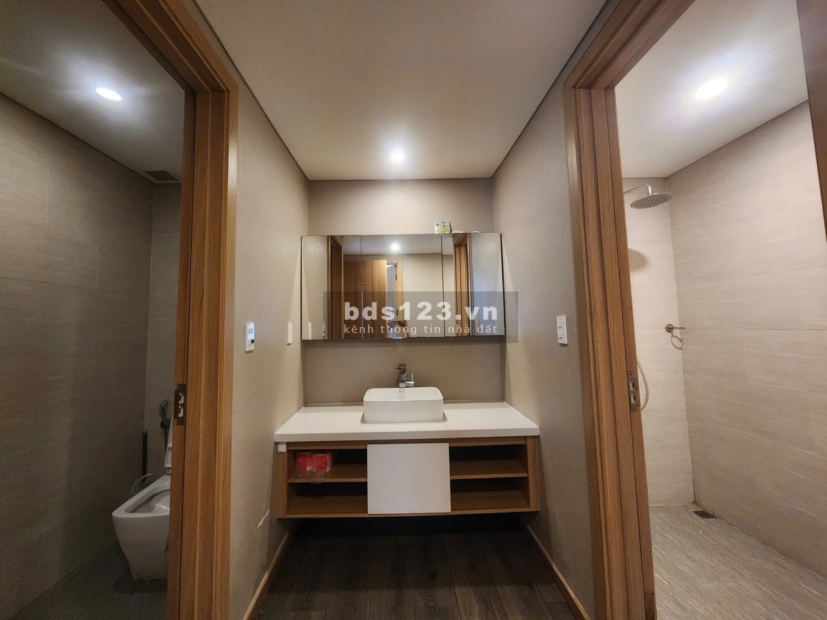 Cho thuê căn hộ 3 phòng ngủ – View phố – Full nội thất – Giá chỉ 18 triệu/tháng