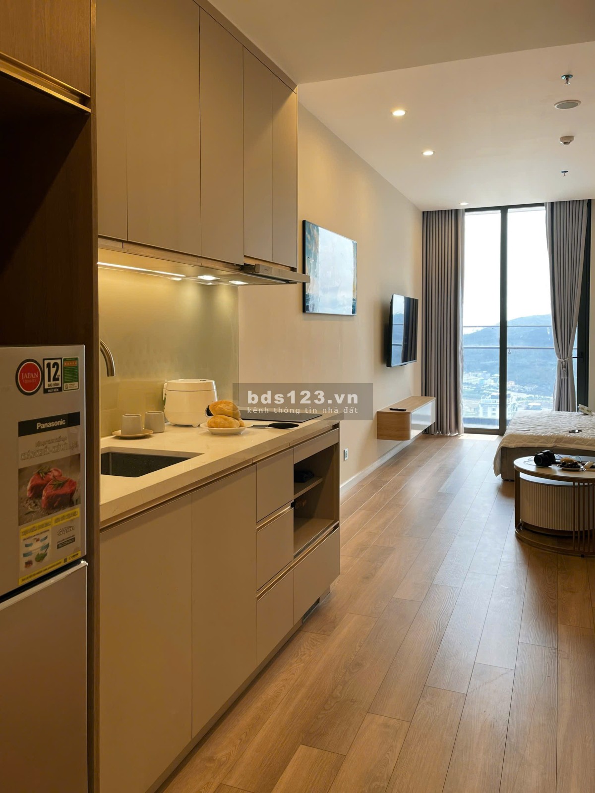 Chính chủ cần bán căn hộ Icon40 Hạ Long – View đảo Tuần Châu, full nội thất, giá siêu rẻ