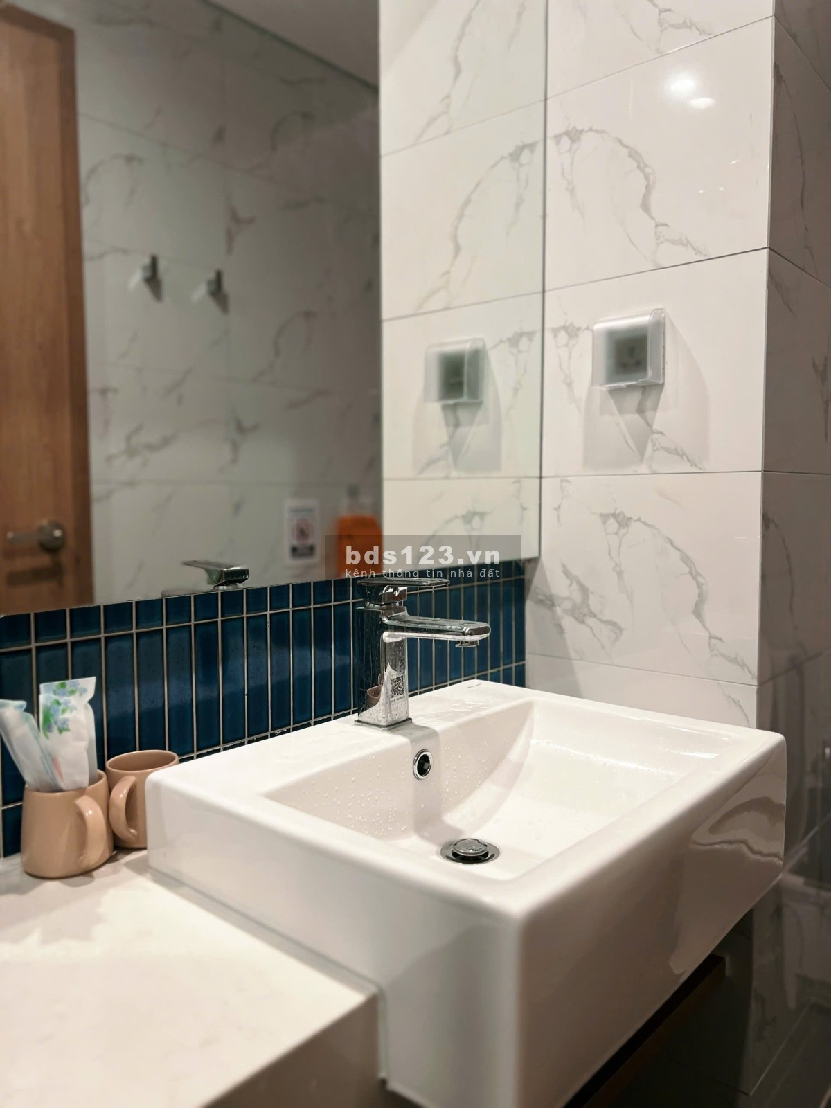 Chính chủ cần bán căn hộ Icon40 Hạ Long – View đảo Tuần Châu, full nội thất, giá siêu rẻ