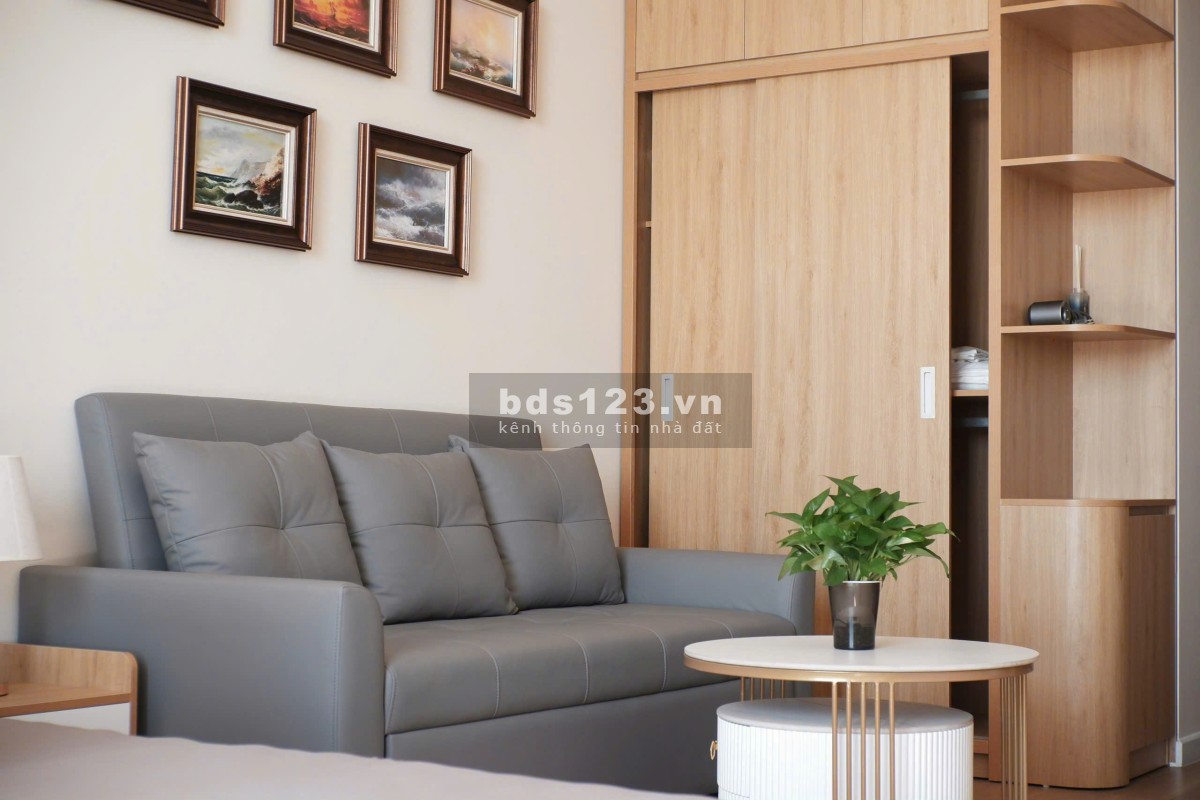 Chính chủ cần bán căn hộ Icon40 Hạ Long – View đảo Tuần Châu, full nội thất, giá siêu rẻ
