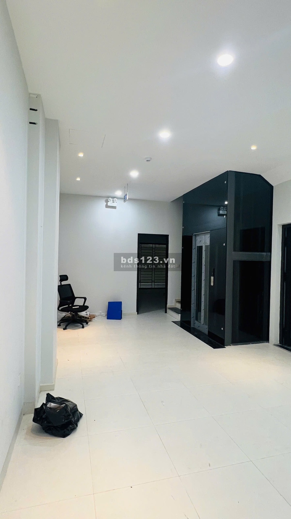 Chính chủ cho thuê nguyên căn 200 Nguyễn Xiển
